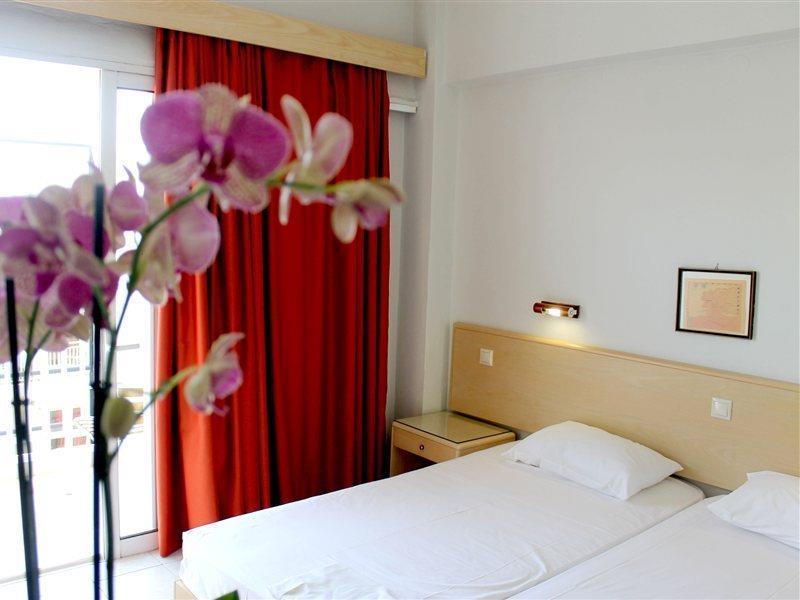 Savoy Hotel 2*